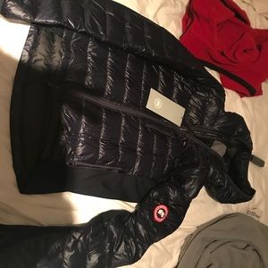 Canada goose jacket size M never worn with tags.